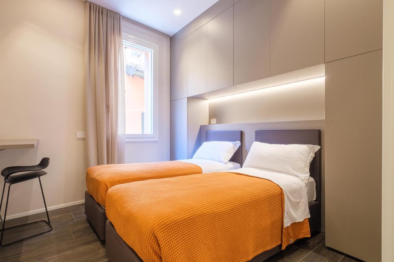 Golden Suite By Studio Vita Bolonia Zewnętrze zdjęcie